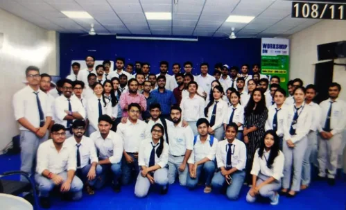 Dr. Pratik Chattopadhyay, IIT BHU, Varanasi, ended with a valedictory session by participating with the students in a medley