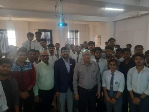 On 16th and 17th March, 2023, the students of the ECE Department of UEM Jaipur, organized the ROBOTICS WORKSHOP with an overwhelming number of participants. The organizers worked hard to make the event a Grand Success.