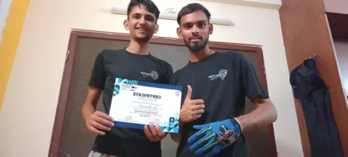 Yesterday, Yogesh Taparia and Sumit Lamba, students of the University of Engineering & Management (UEM), JAIPUR, have stood 2nd runner-up at “Robowars 8kg”