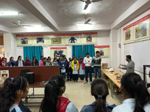 Today 96 class 12 girl students from a school in Sikar visited our UEM JAIPUR university campus.