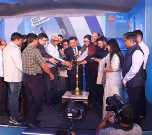 Hon’ble Governor of Bihar, Shri Rajendra Arlekar ji awarded the IEM and UEM Group with “Best University in Placements – Domestic and International” Award in the Zee Bihar Education Conclave 2024.