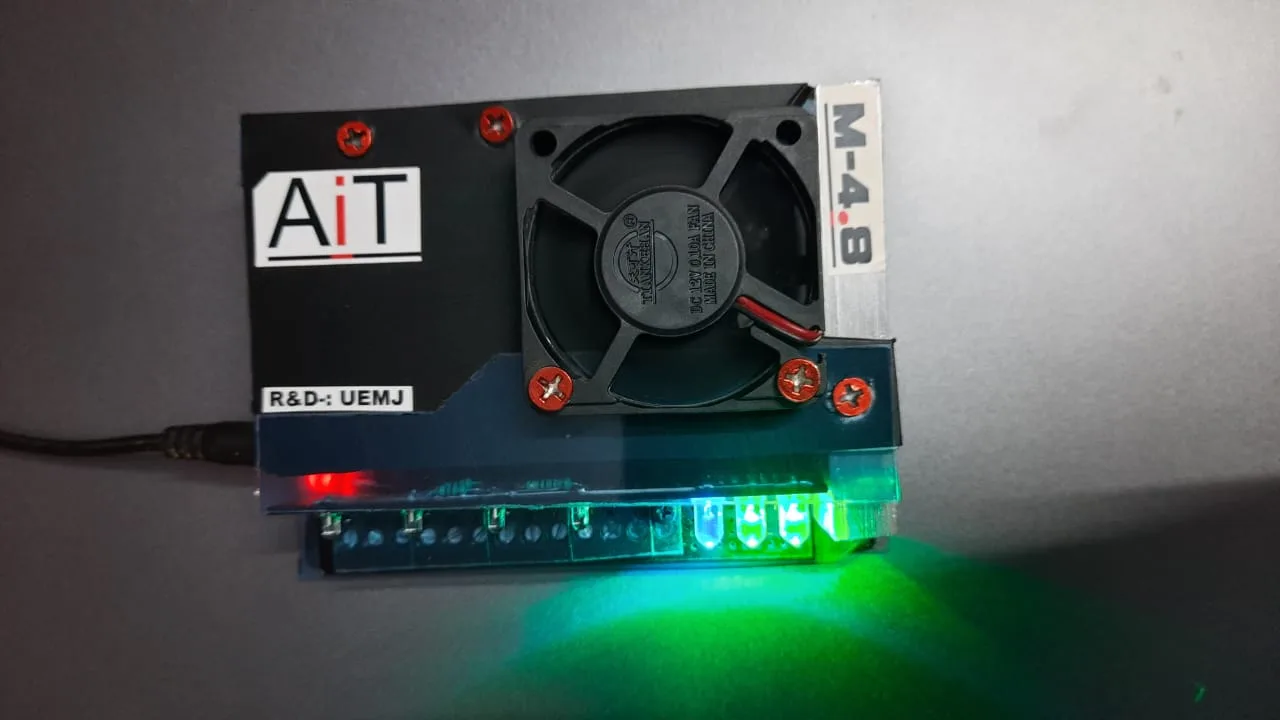 A smart system that tracks machine runtime and activity cycles 2